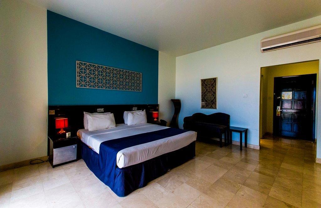 Al Sawadi Beach And Spa Complex